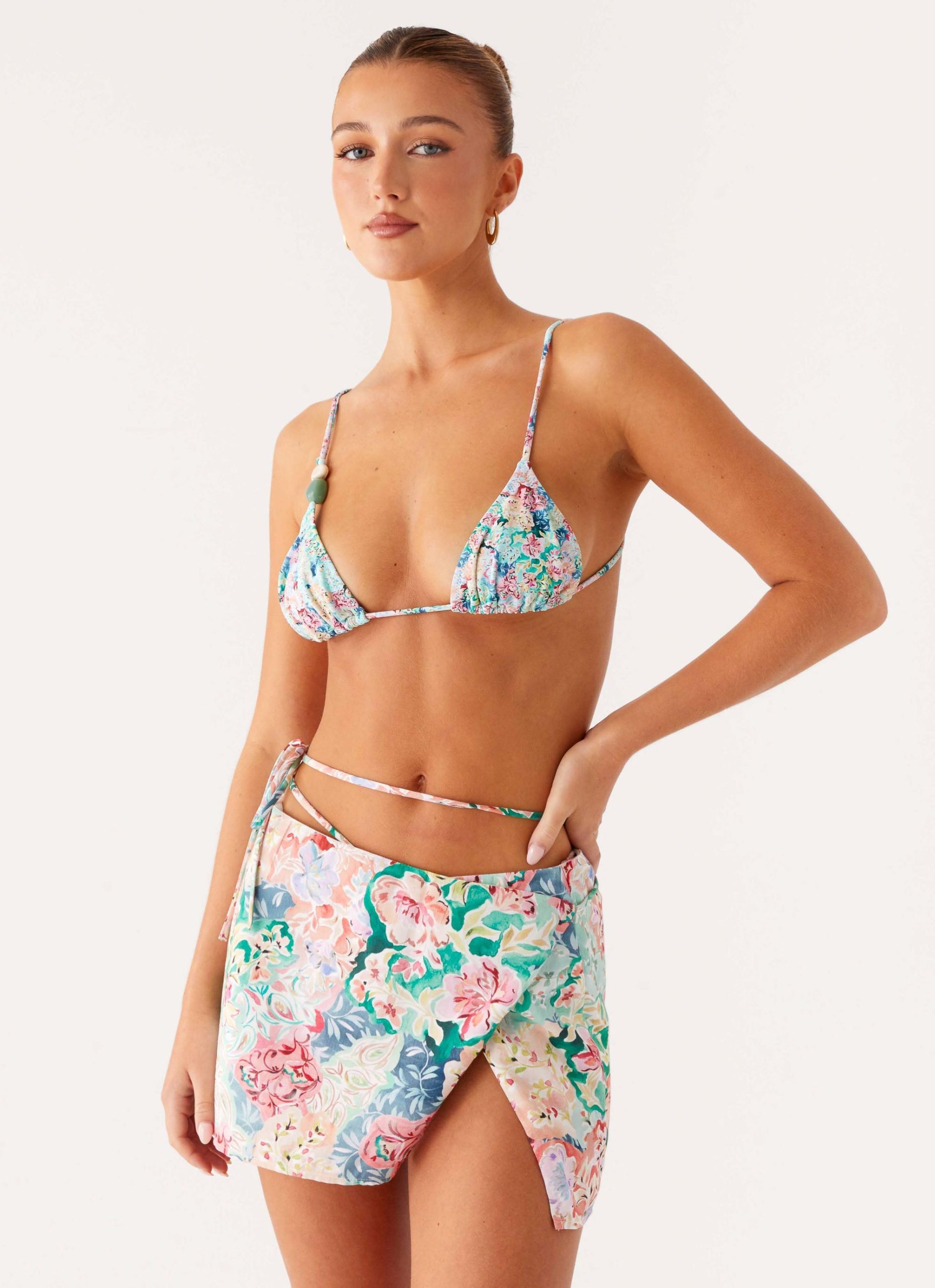 MiradelleWrapMiniSkirtSantoriniFloral6Peppermayo_6b497769-f895-4243-acb2-f9e8911c873c