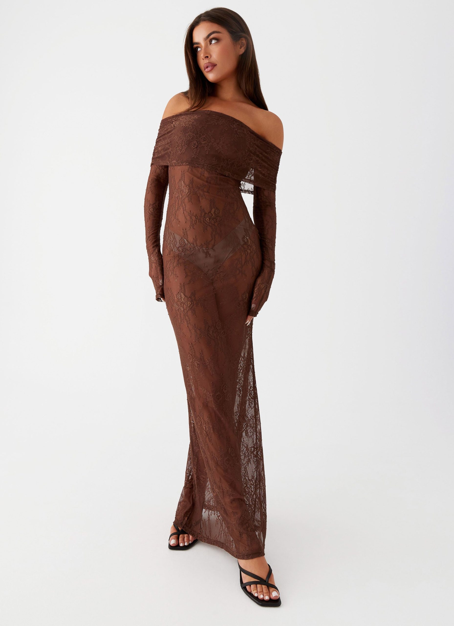 Peppermayo-18-07-24-15-Nadia_Lace_Maxi_Dressjpg