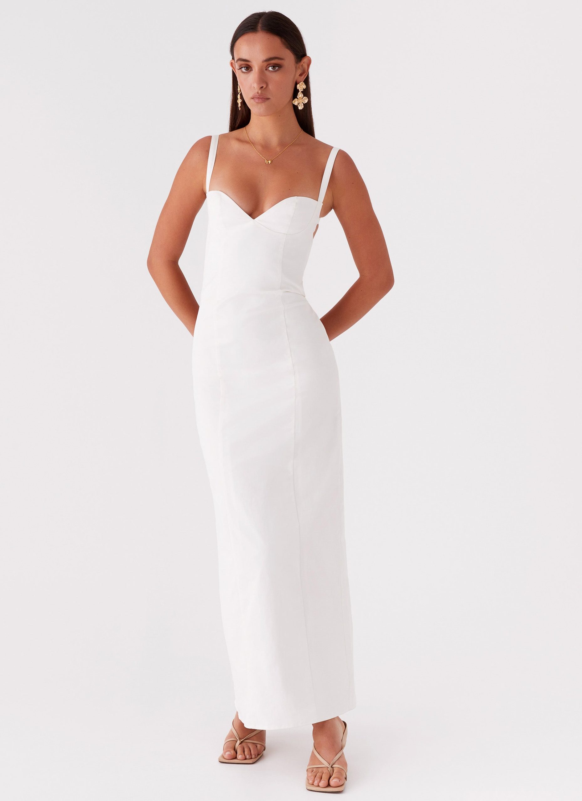 Peppermayo-20-06-24-11-Naomi_Backless_Dress_-_Whitejpg