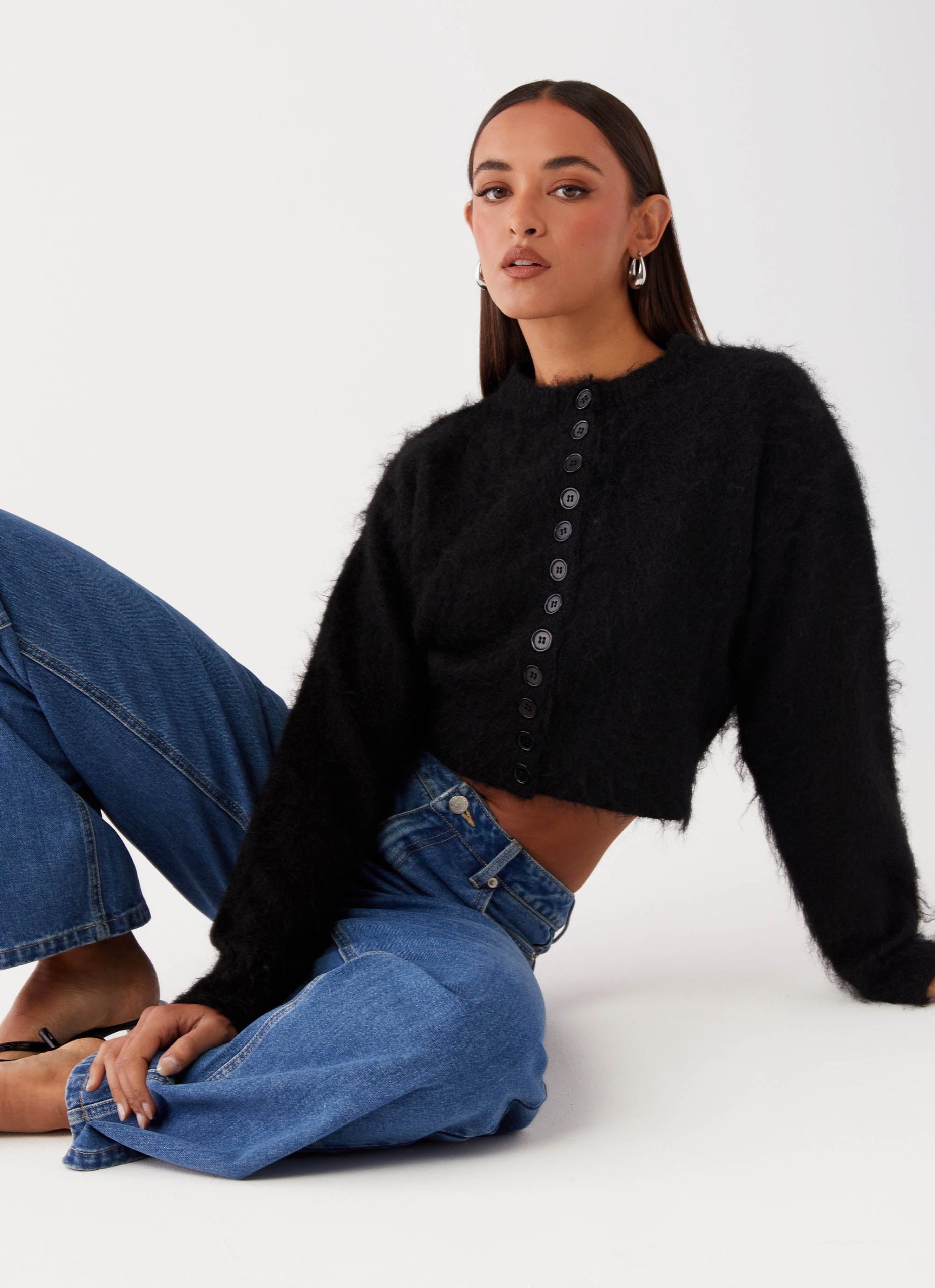 Reign_Fitted_Cardigan_Black_6_Peppermayojpg
