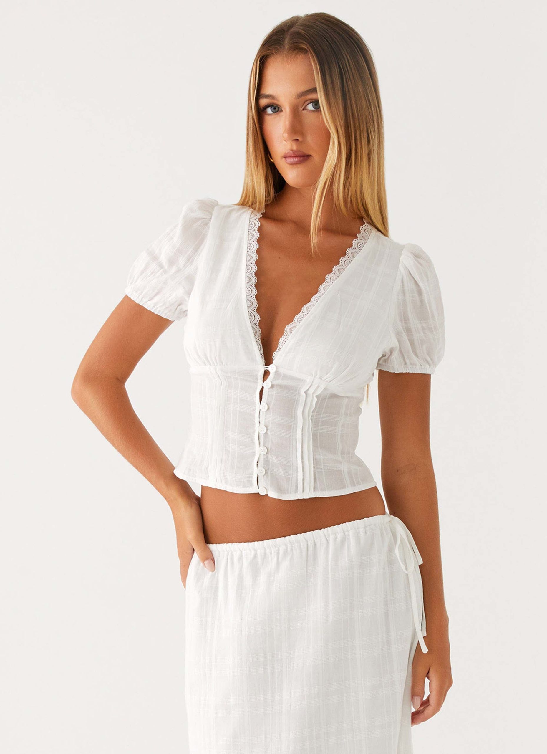 Sweet-Lullaby-Button-Up-Shirt-White-5-Peppermayojpg_a7103a1f-26dc-4aae-86e7-87dea10d5a0c