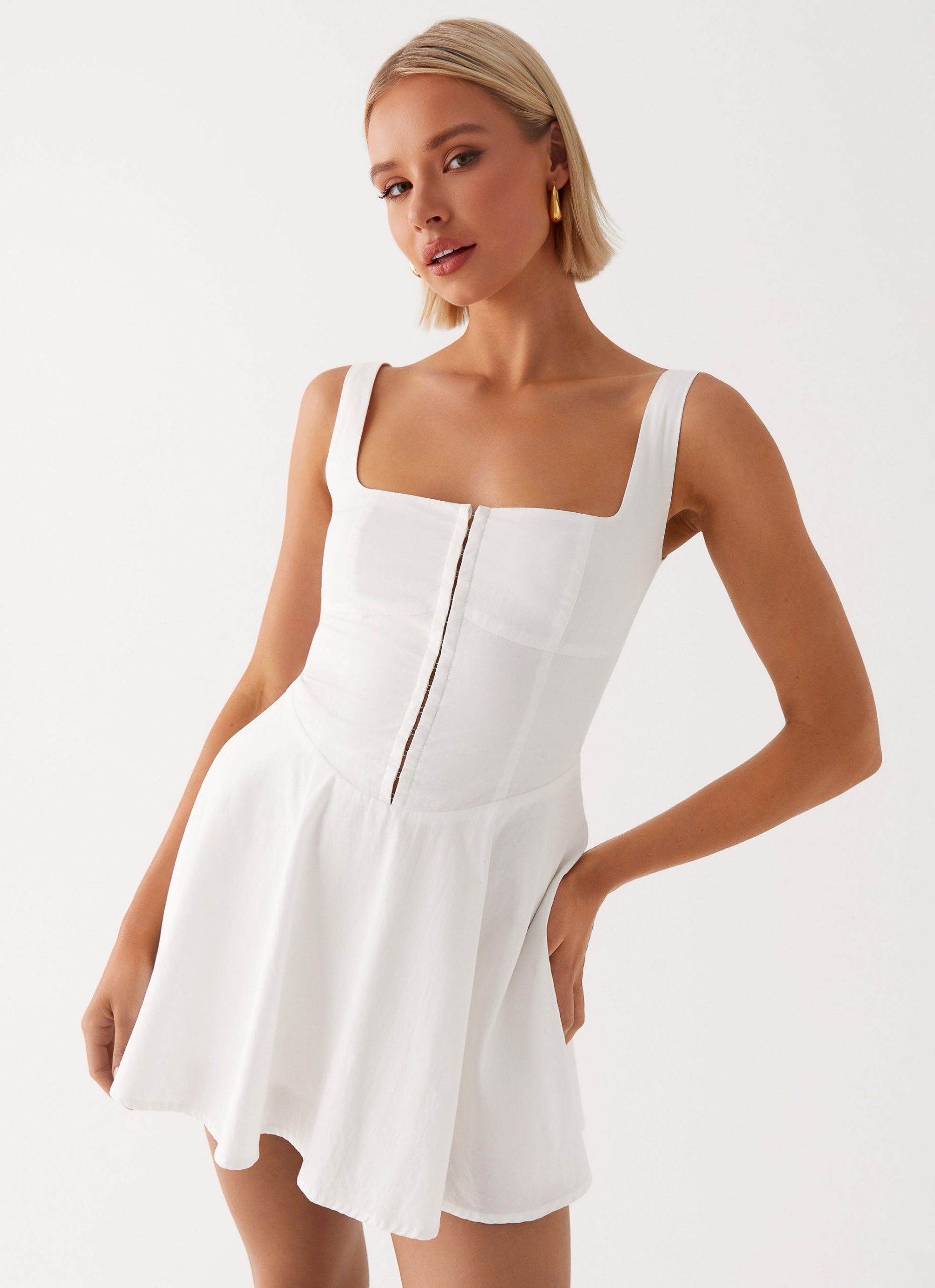 The_Isle_Mini_Dress_White_4_Peppermayojpg